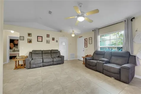 7856 101st Avenue Vero Beach FL 32967