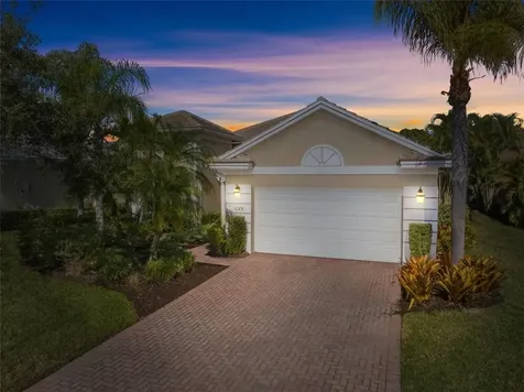 1029 Riverwind Circle Vero Beach FL 32967