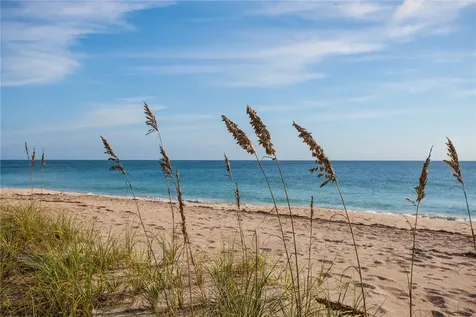 2149 Via Fuentes Vero Beach FL 32963