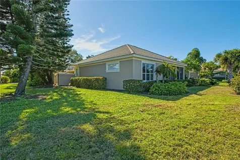 2158 Falls Circle Vero Beach FL 32967