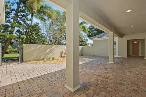 2158 Falls Circle Vero Beach FL 32967