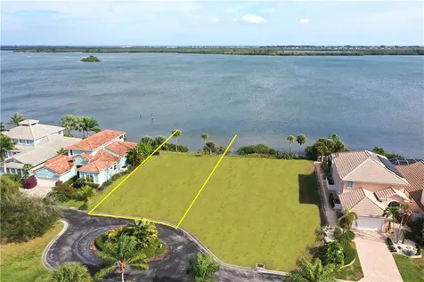9518 Riverside Drive Sebastian FL 32958