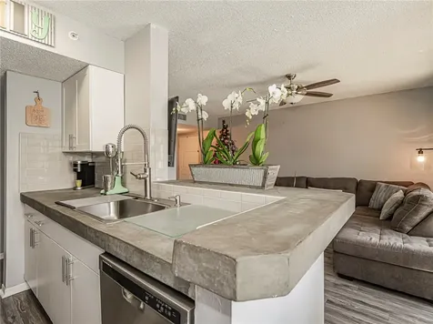 1570 S 42nd Circle Vero Beach FL 32967