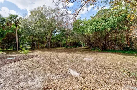 8211 93rd Avenue Vero Beach FL 32967