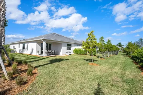 1181 Harper Way Vero Beach FL 32960