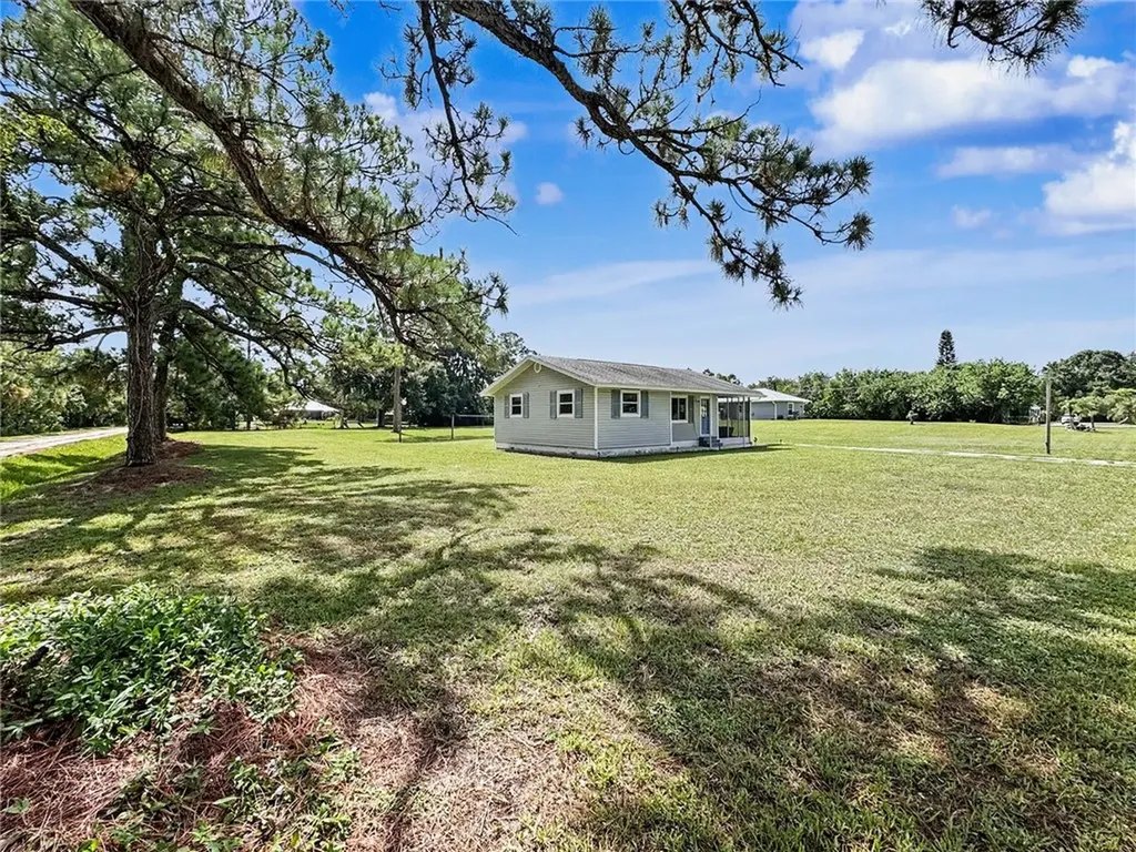 7880 91st Avenue Vero Beach FL 32967