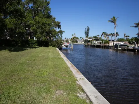 469 21st Street SE Vero Beach FL 32962