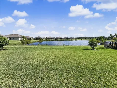 5741 1st Lane Vero Beach FL 32968