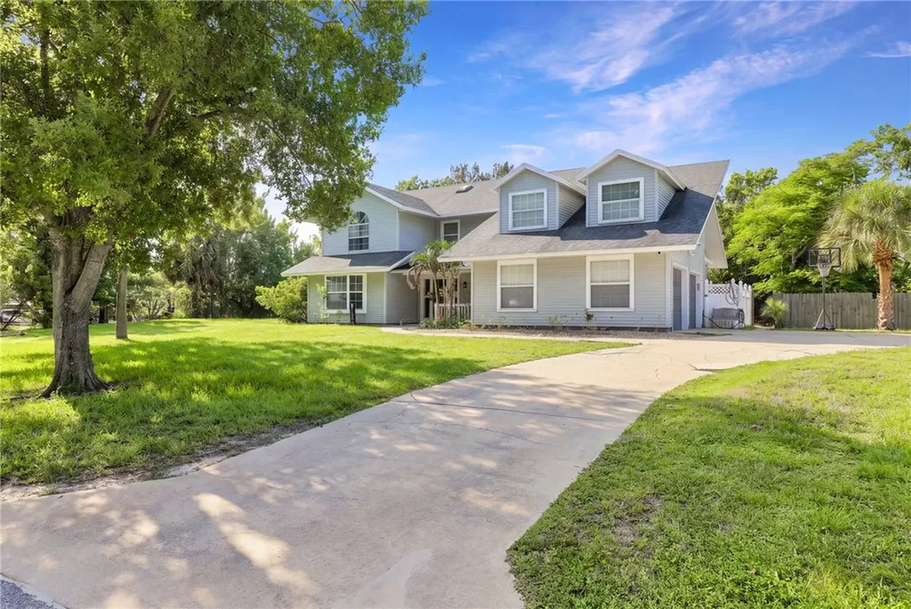 7451 16th Manor Vero Beach FL 32966