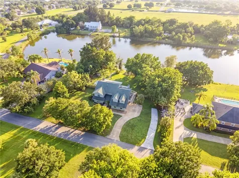 7451 16th Manor Vero Beach FL 32966