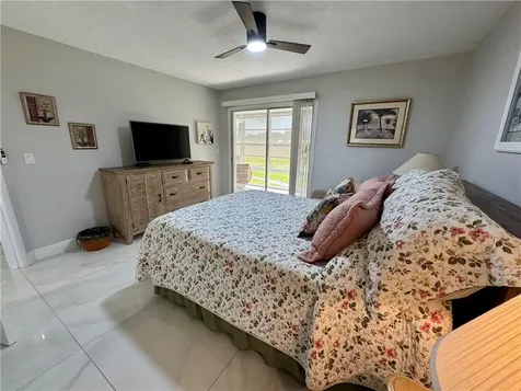 25 Pine Arbor Lane Vero Beach FL 32962