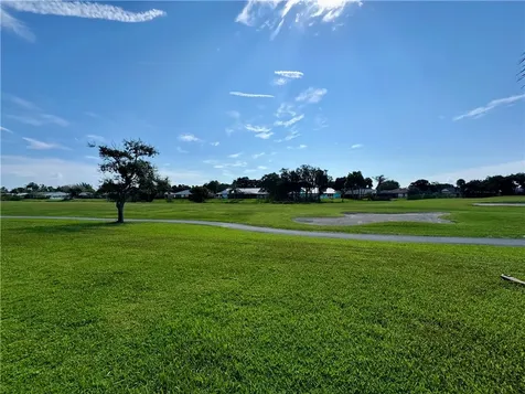 25 Pine Arbor Lane Vero Beach FL 32962