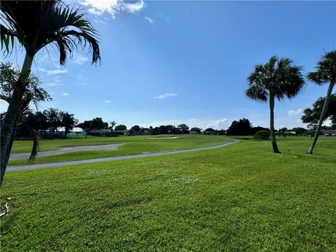 25 Pine Arbor Lane Vero Beach FL 32962