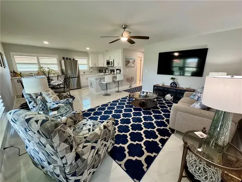 25 Pine Arbor Lane Vero Beach FL 32962
