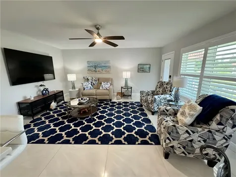 25 Pine Arbor Lane Vero Beach FL 32962