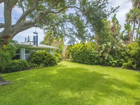 816 Acacia Road Vero Beach FL 32963