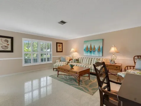 816 Acacia Road Vero Beach FL 32963