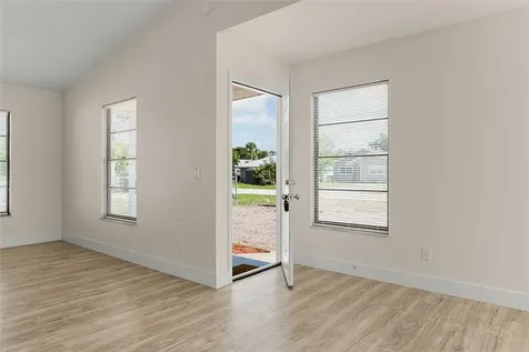 431 14th Street SW Vero Beach FL 32962