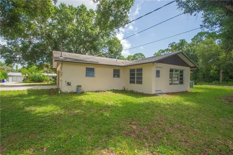 5605 38th Street Vero Beach FL 32966