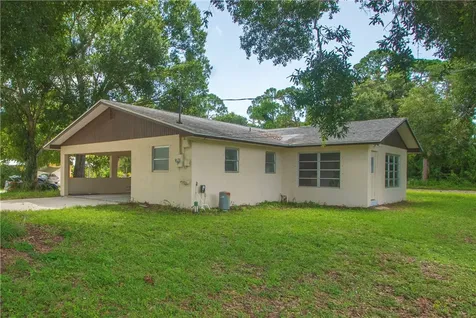 5605 38th Street Vero Beach FL 32966