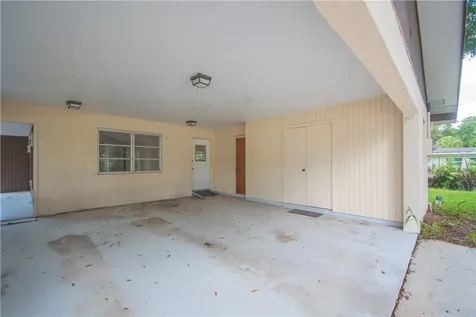 5605 38th Street Vero Beach FL 32966
