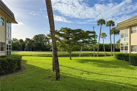 12 Vista Gardens Trail Vero Beach FL 32962