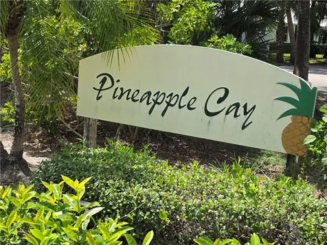 417 Pineapple Square SW Vero Beach FL 32962