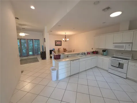 417 Pineapple Square SW Vero Beach FL 32962