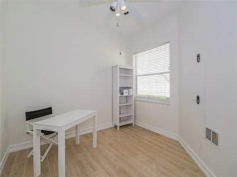 1915 Bridgepointe Circle Vero Beach FL 32967