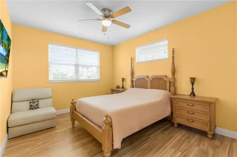 2165 6th Court SE Vero Beach FL 32962