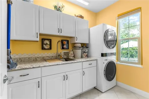 2165 6th Court SE Vero Beach FL 32962