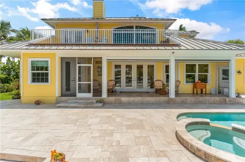 2165 6th Court SE Vero Beach FL 32962