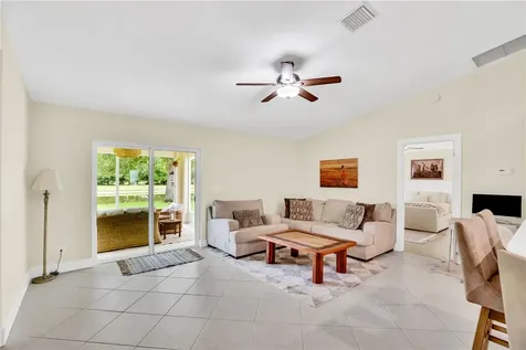 145 36th Court SW Vero Beach FL 32968
