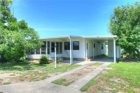 697 Pinewood Boulevard Barefoot Bay FL 32976