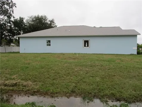 1399 Stuttgart Avenue NW Palm Bay FL 32907