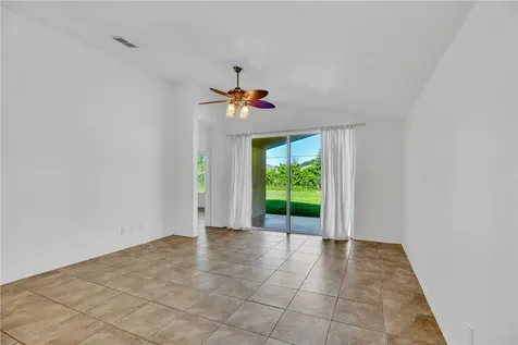 1635 16th Court SW Vero Beach FL 32962