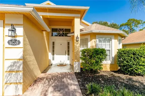 1635 16th Court SW Vero Beach FL 32962