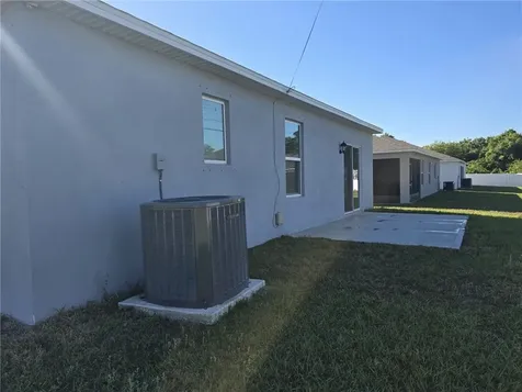 8975 102nd Avenue Vero Beach FL 32967