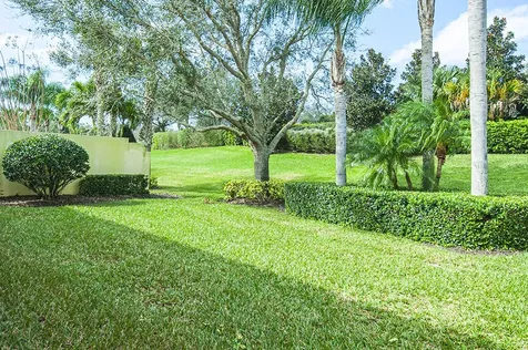 5189 Eleuthra Circle Vero Beach FL 32967