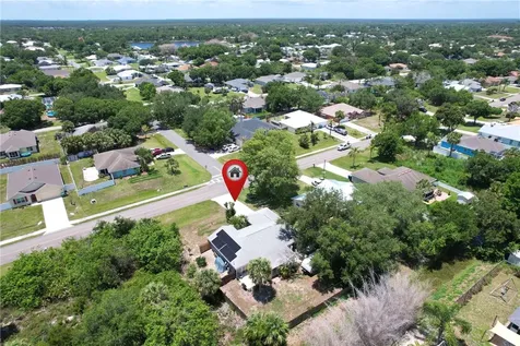 1302 Laconia Street Sebastian FL 32958