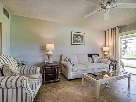 106 Spring Lake Court Vero Beach FL 32962
