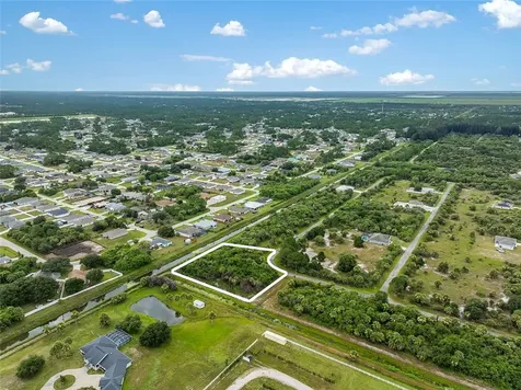 615 Wisham Street SW Palm Bay FL 32908
