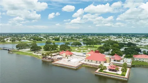 433 Sea-gull Drive Barefoot Bay FL 32976