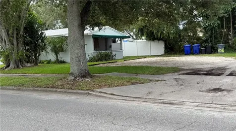 2065 19th Avenue Vero Beach FL 32960