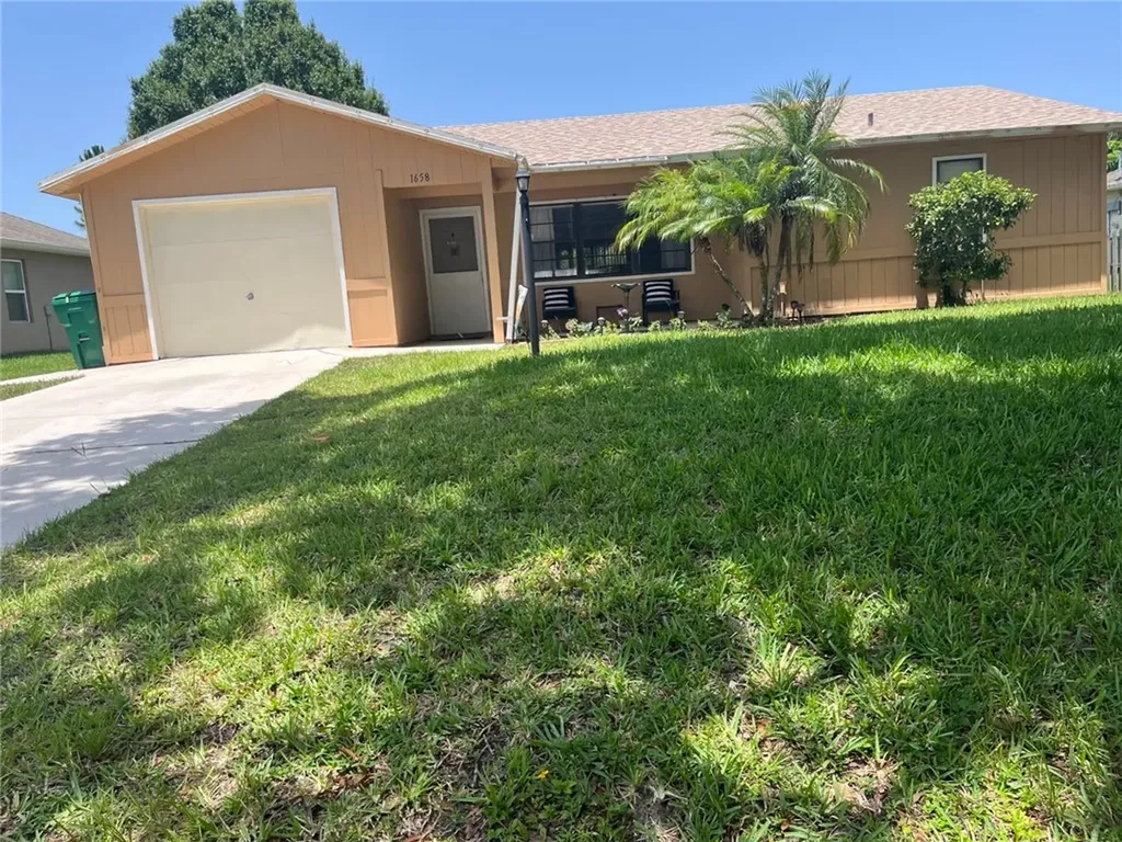 1658 Quaker Lane Sebastian FL 32958