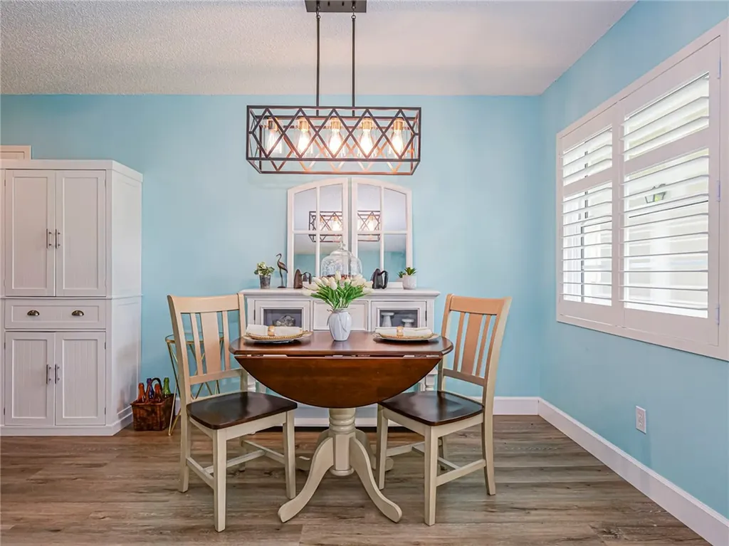 28 Vista Gardens Trail Vero Beach FL 32962