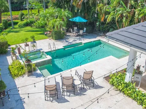 253 Riverway Drive Vero Beach FL 32963