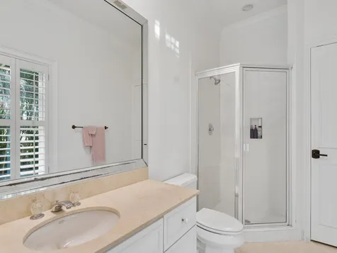 253 Riverway Drive Vero Beach FL 32963