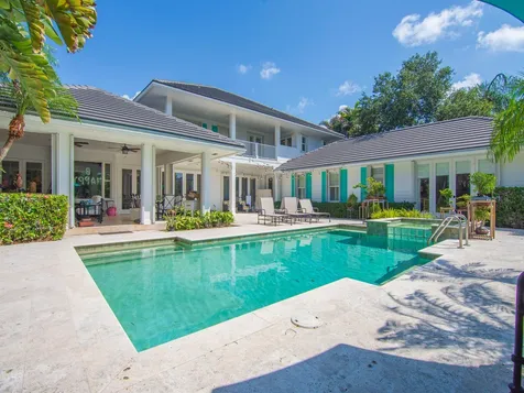 253 Riverway Drive Vero Beach FL 32963