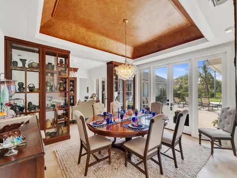 253 Riverway Drive Vero Beach FL 32963